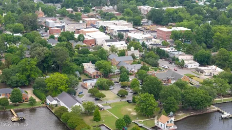 111 W Water Street Edenton NC 27932