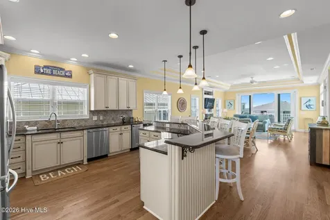 29 E First Street Ocean Isle Beach NC 28469