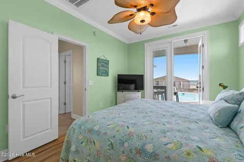 29 E First Street Ocean Isle Beach NC 28469