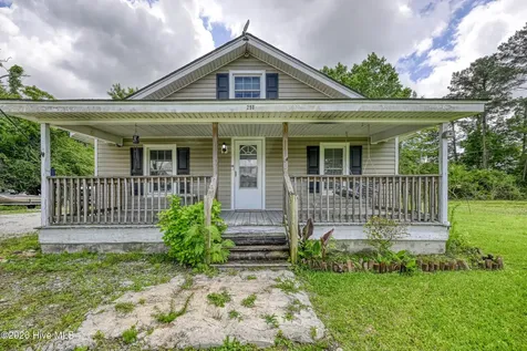 298 Comfort Road Richlands NC 28574