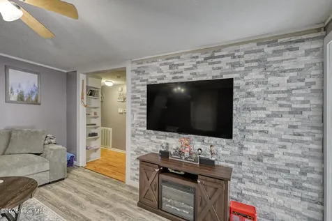 298 Comfort Road Richlands NC 28574