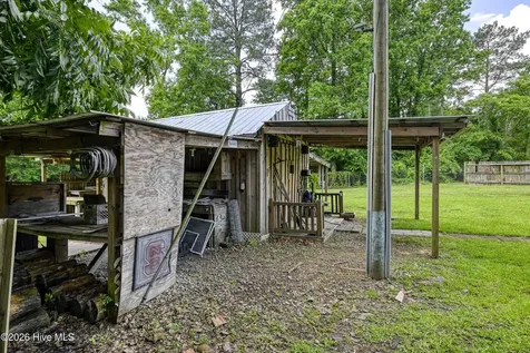 298 Comfort Road Richlands NC 28574