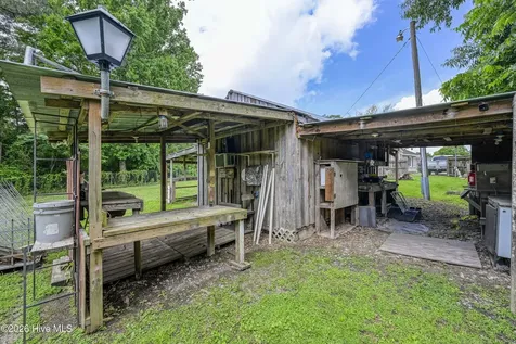 298 Comfort Road Richlands NC 28574
