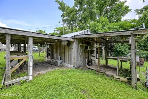 298 Comfort Road Richlands NC 28574