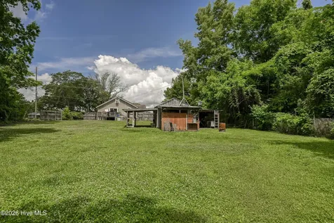 298 Comfort Road Richlands NC 28574