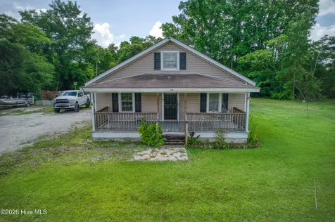 298 Comfort Road Richlands NC 28574