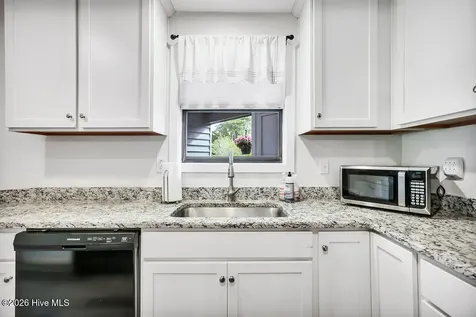 718 Azalea Drive Hampstead NC 28443