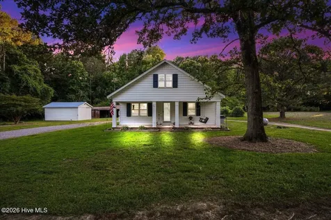 427 Wilson Road Lucama NC 27851