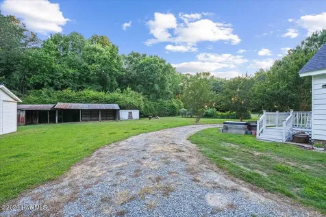 427 Wilson Road Lucama NC 27851