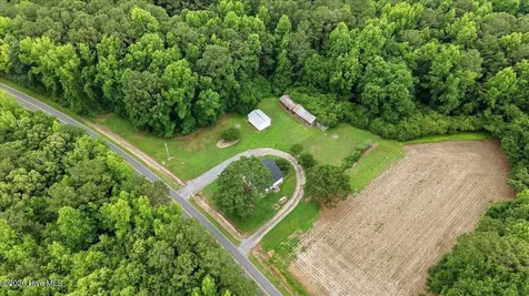 427 Wilson Road Lucama NC 27851