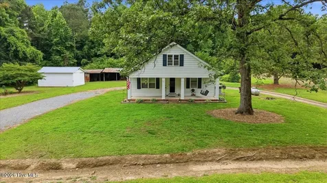 427 Wilson Road Lucama NC 27851
