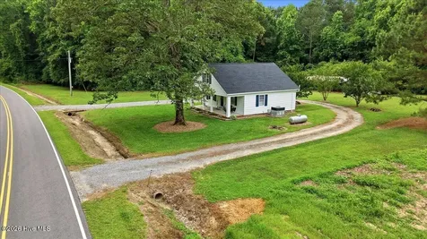 427 Wilson Road Lucama NC 27851