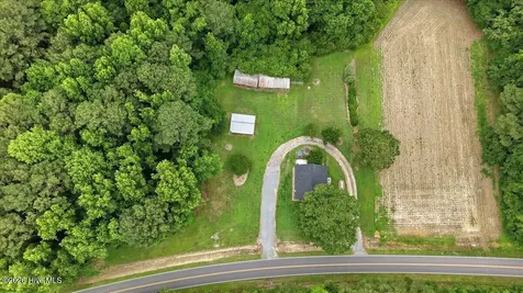 427 Wilson Road Lucama NC 27851