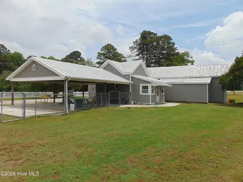 3502 E Old Spring Hope Road Rocky Mount NC 27804