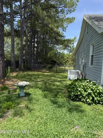 890 Hibbs Road Newport NC 28570