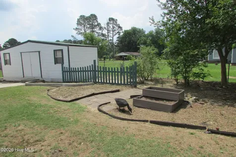 7825 Snow Hill Drive Roseboro NC 28382