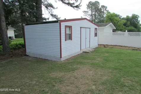 7825 Snow Hill Drive Roseboro NC 28382