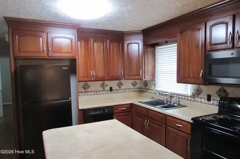 7825 Snow Hill Drive Roseboro NC 28382