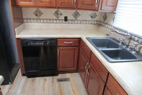 7825 Snow Hill Drive Roseboro NC 28382