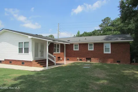 7825 Snow Hill Drive Roseboro NC 28382
