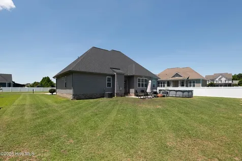 2005 Southside Drive Winterville NC 28590