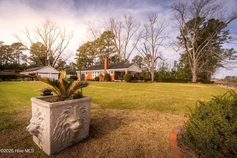 2589 Sidney Cherry Grove Road Clarendon NC 28432