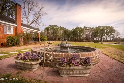 2589 Sidney Cherry Grove Road Clarendon NC 28432