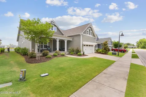 243 Hanover Lakes Drive Wilmington NC 28401