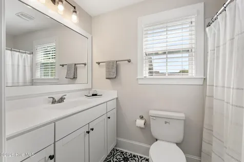 243 Hanover Lakes Drive Wilmington NC 28401