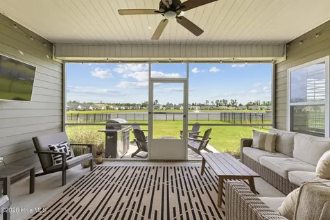 243 Hanover Lakes Drive Wilmington NC 28401