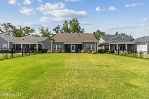 243 Hanover Lakes Drive Wilmington NC 28401