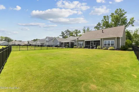 243 Hanover Lakes Drive Wilmington NC 28401