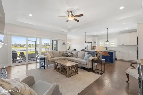 243 Hanover Lakes Drive Wilmington NC 28401