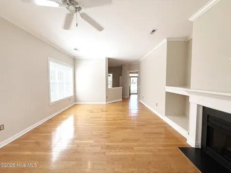4906 Shaftesbury Place Wilmington NC 28409
