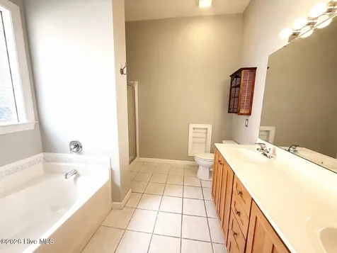4906 Shaftesbury Place Wilmington NC 28409