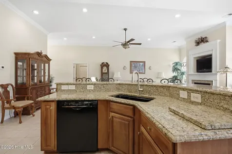 392 Oconee Street NW Calabash NC 28467