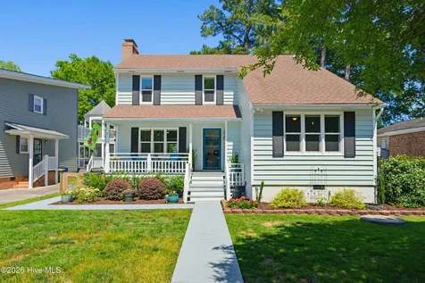 2313 Waccamaw Shores Road Lake Waccamaw NC 28450