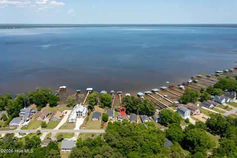 2313 Waccamaw Shores Road Lake Waccamaw NC 28450