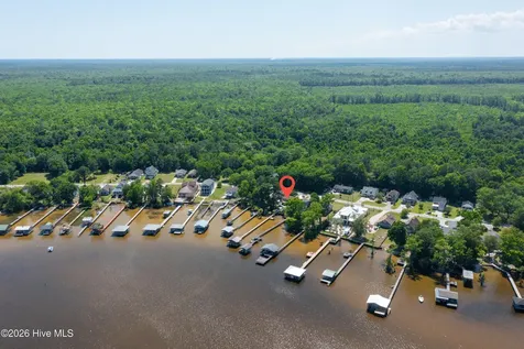 2313 Waccamaw Shores Road Lake Waccamaw NC 28450