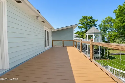 2313 Waccamaw Shores Road Lake Waccamaw NC 28450