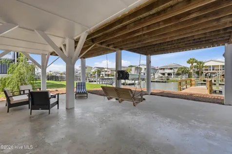 30 Laurinburg Street Ocean Isle Beach NC 28469
