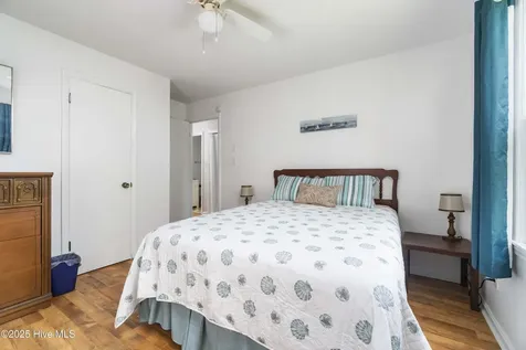 509 Broad Street Oriental NC 28571