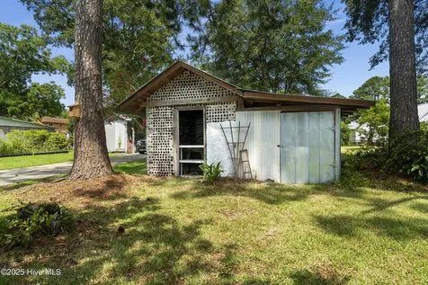 509 Broad Street Oriental NC 28571