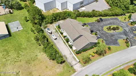 102 Oleander Court Morehead City NC 28557