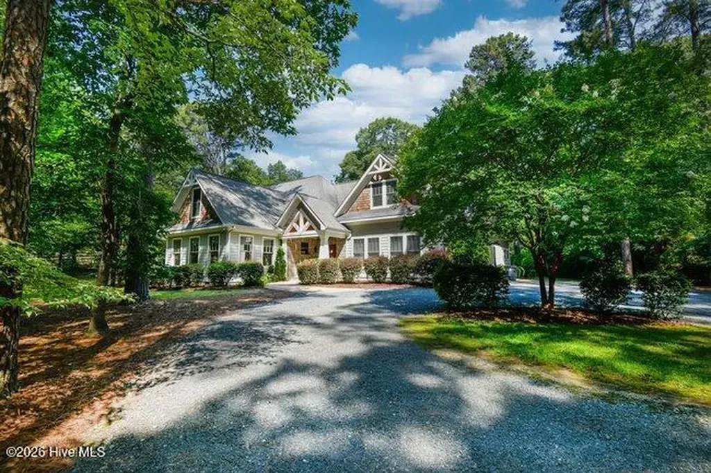 680 N Bethesda Road Southern Pines NC 28387
