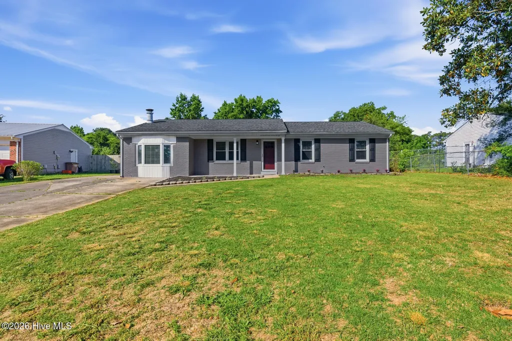 115 Thames Drive Jacksonville NC 28546