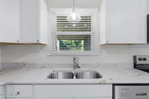115 Thames Drive Jacksonville NC 28546