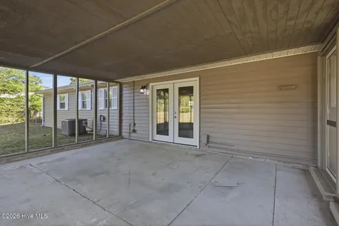 115 Thames Drive Jacksonville NC 28546