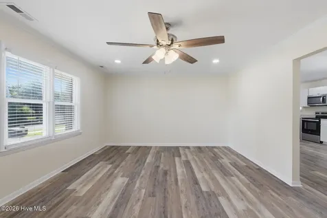 115 Thames Drive Jacksonville NC 28546