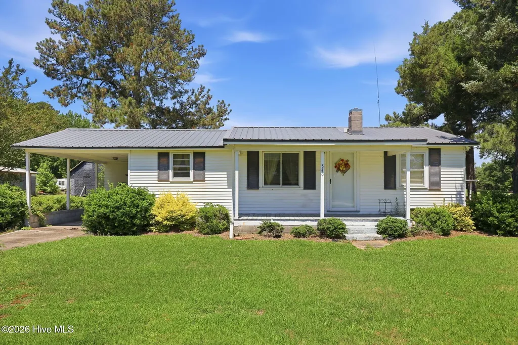850 Smithtown Road Grimesland NC 27837